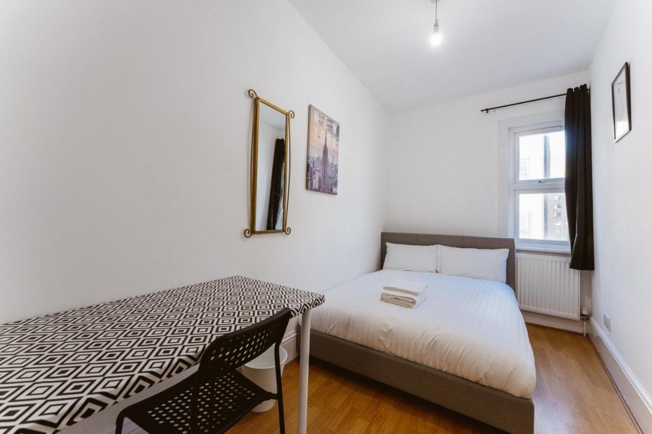Mile End Double Rooms 86A Лондон Екстериор снимка